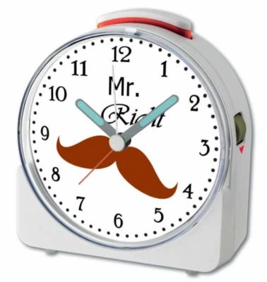 CreaDesign Kinder Funkwecker Weiß Personalisiert Mit Namen Jungen Bart 12-Stunden-Anzeigeformat, Geräuschlos/Ohne Ticken, Nachtlicht 4 CreaDesign Kinder Funkwecker Weiß Personalisiert Mit Namen Jungen Bart 12-Stunden-Anzeigeformat, Geräuschlos/Ohne Ticken, Nachtlicht – Bild 4