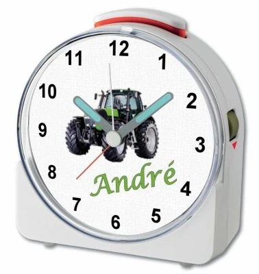 CreaDesign Kinder Funkwecker Weiß Personalisiert Mit Namen Traktor 12-Stunden-Anzeigeformat, Geräuschlos/Ohne Ticken, Nachtlicht 3 CreaDesign Kinder Funkwecker Weiß Personalisiert Mit Namen Traktor 12-Stunden-Anzeigeformat, Geräuschlos/Ohne Ticken, Nachtlicht – Bild 3